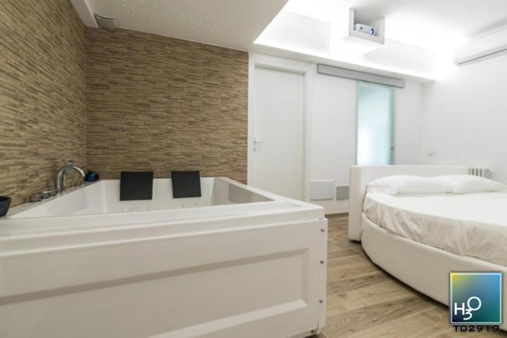 H3O Lago Di Garda Desenzano del Garda Kamer foto