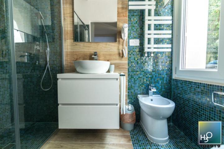 H3O Lago Di Garda Desenzano del Garda Kamer foto